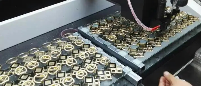 【點(diǎn)膠出現(xiàn)氣泡】關(guān)于AB點(diǎn)膠機(jī)在點(diǎn)膠時(shí)出現(xiàn)氣泡怎么解決？